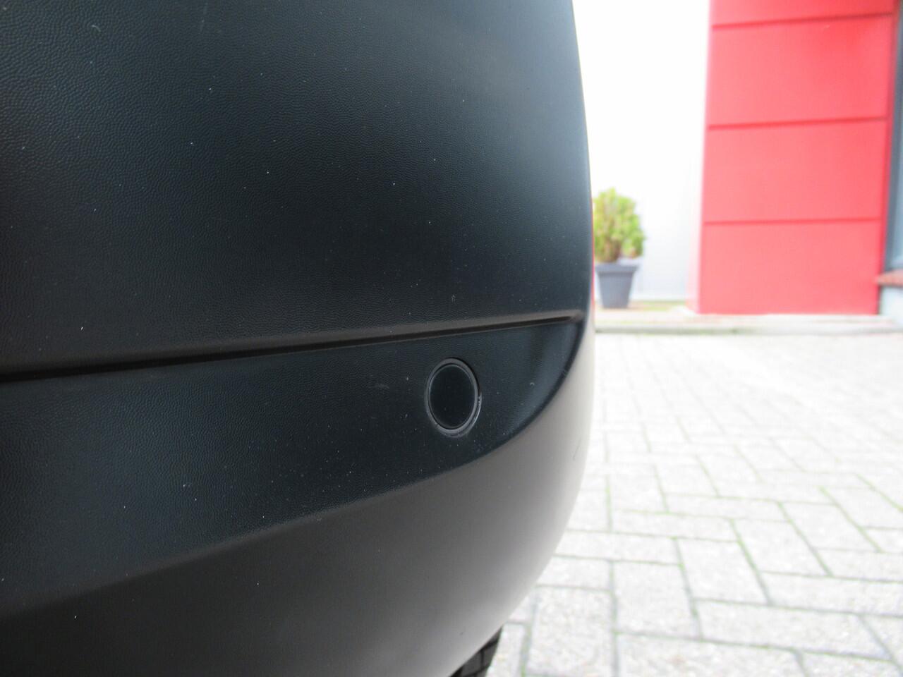 Citroen C3 1.2 PureTech S&S Business| 110-PK| Automaat| | Clima-Airco | Apple Carplay | Parkeercamera | Incl. BOVAG Garantie | LED Dagrijverlichting |