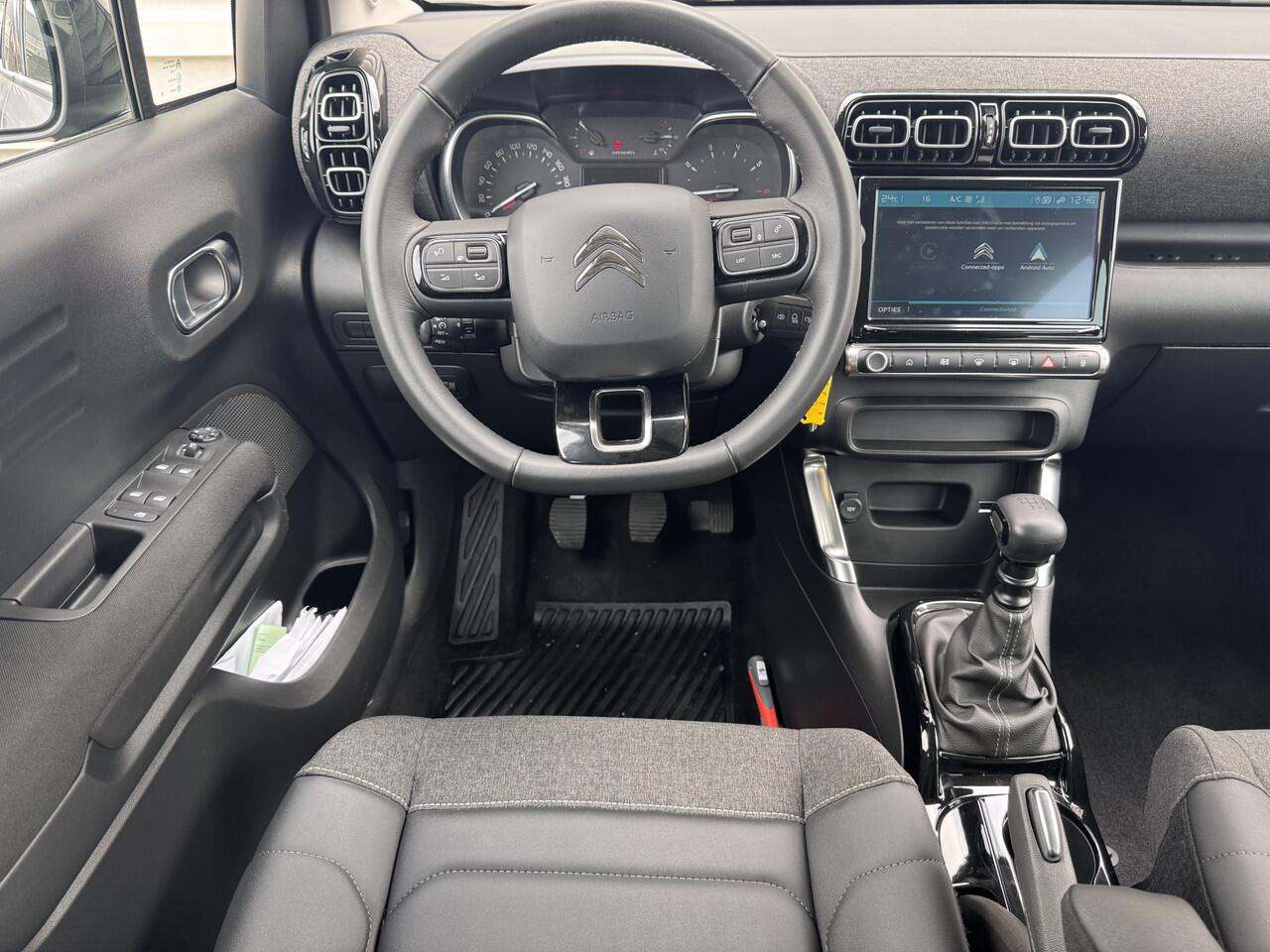 Citroen C3 Aircross 1.2 PureTech Plus | 16 inch lichtmetalen velgen | Climate control | Parkeersensoren | Cruise control | Lederen stuur | Collison warning |