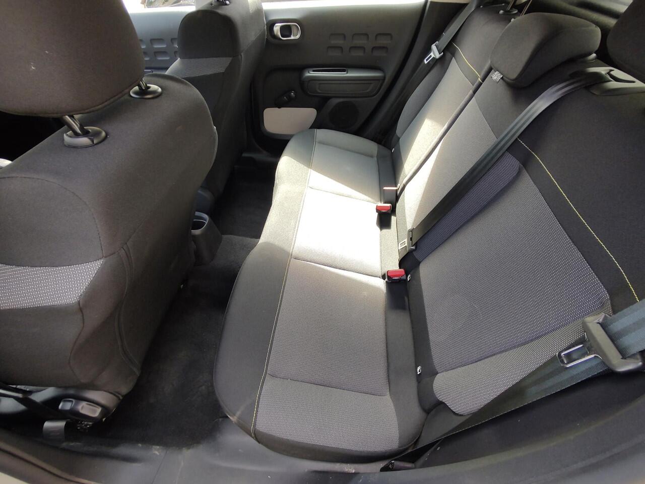 Citroen C3 1.2 PureTech Shine Led Cruise-Control Navi-Carplay Airco