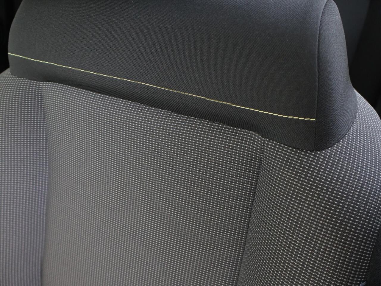 Citroen C3 1.2 PureTech Max | Navigatie | Cruise Control | Parkeersensoren