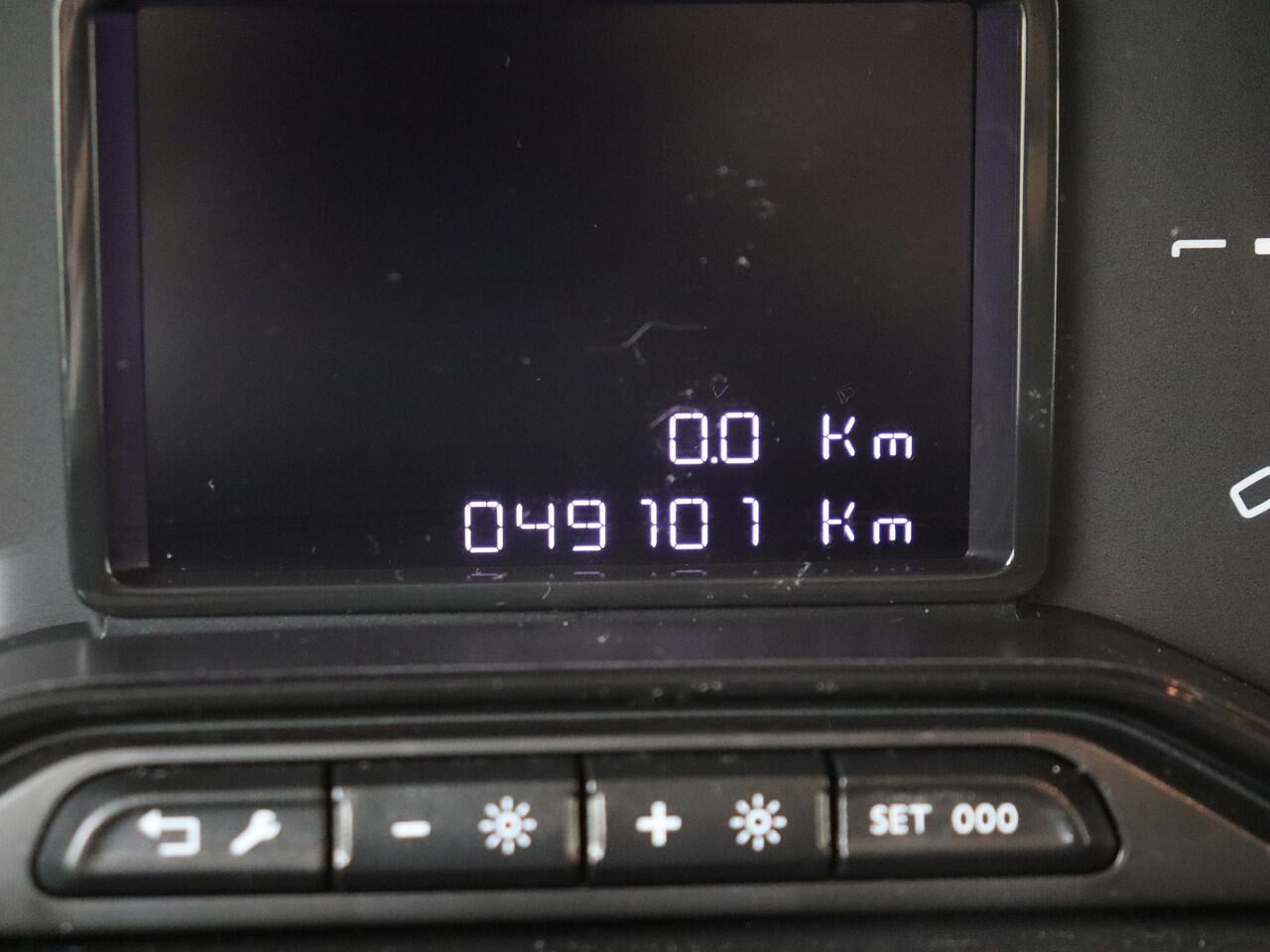 Citroen C3 Aircross 1.2 PureTech C-Series | Navigatie | Climate Control | Parkeerhulp Achter |