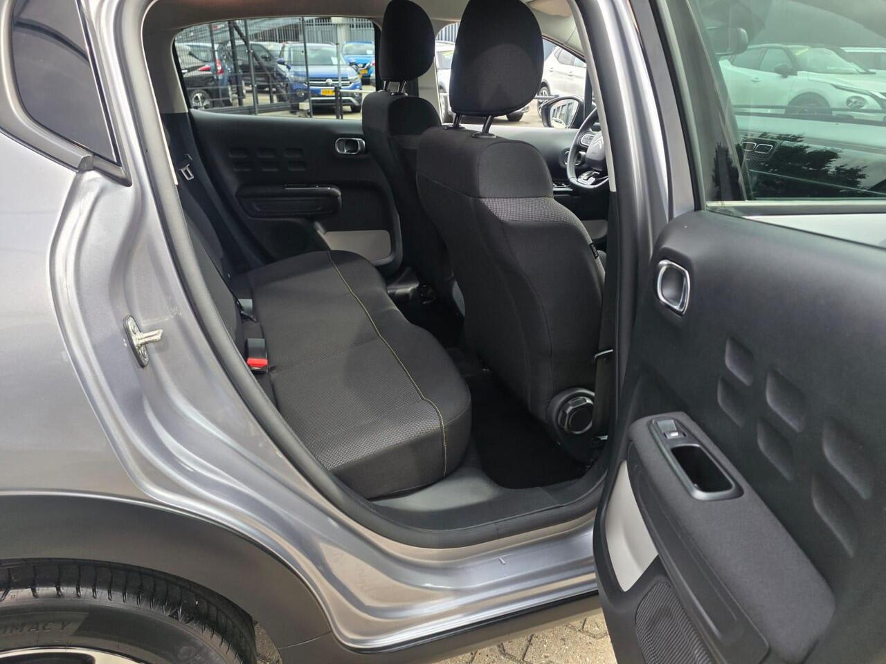 Citroen C3 1.2 PureTech Feel *Achteruitrijcamera & Navigatie*