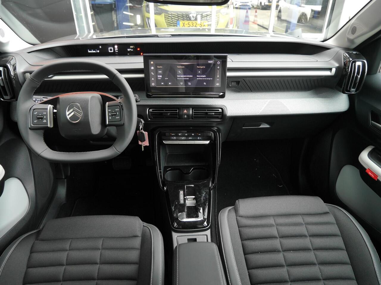 Citroen C3 Aircross 1.2 Hybrid 136 Max | Demo | Automaat | PHC Vering | Comfort Seats | Achteruitrijcamera | Navigatie | Dodehoek detectie