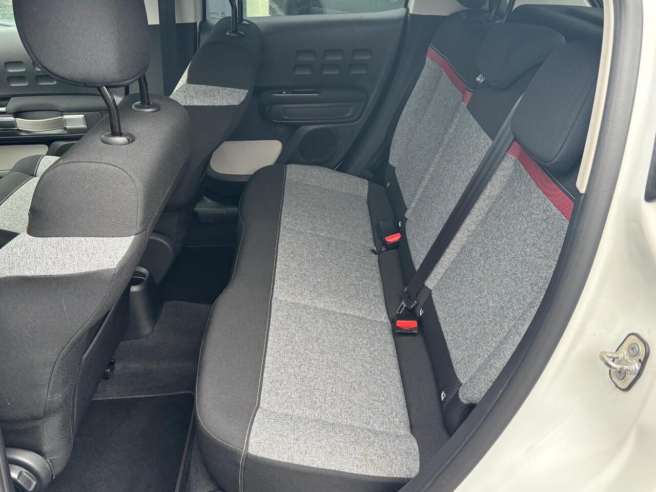 Citroen C3 1.2 PureTech C-Series 110pk | Rijklaar geleverd incl 12 maanden BOVAG garantie! |