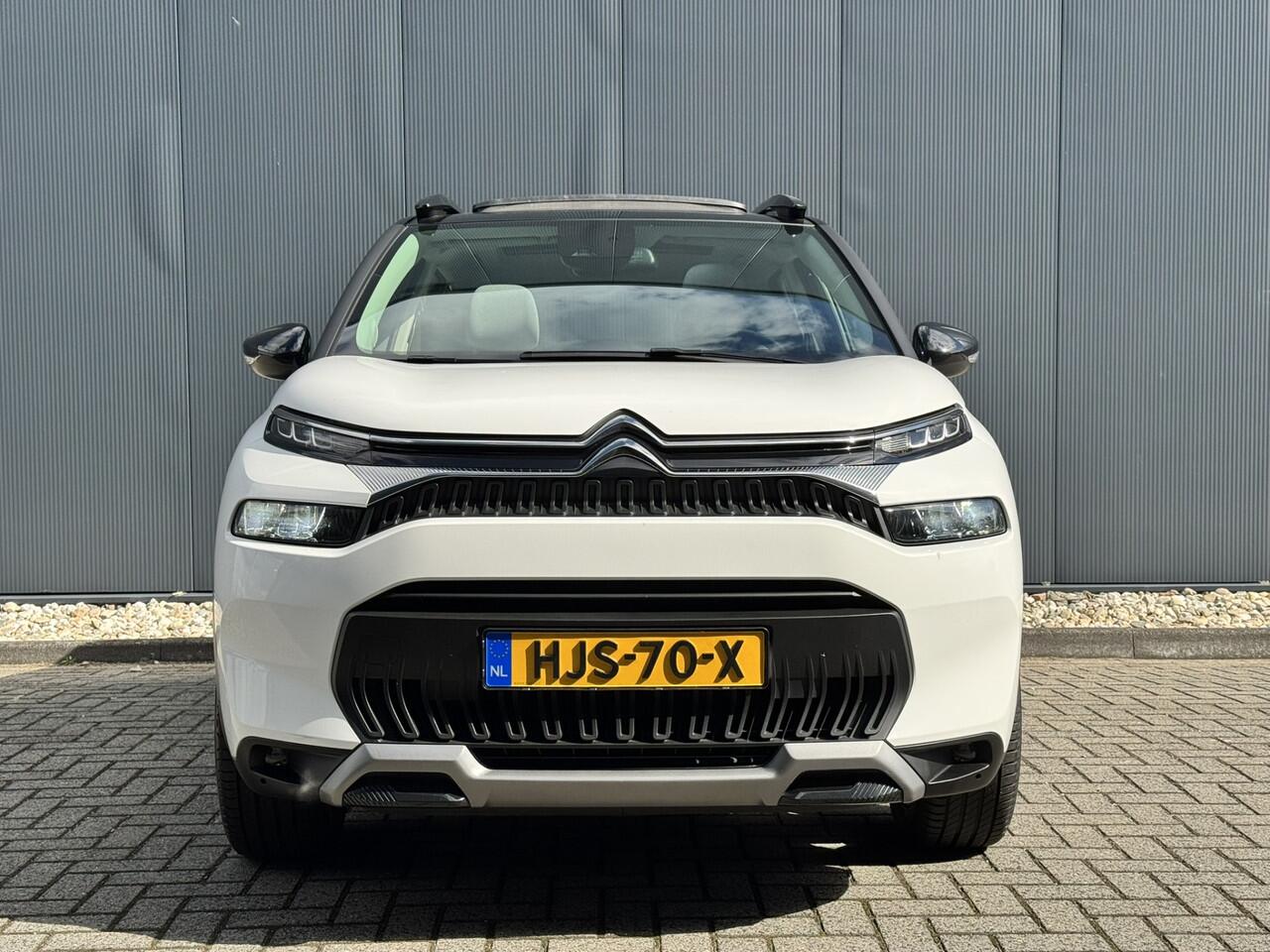 Citroen C3 Aircross 1.2 PureTech 110 Feel | Lederen bekleding | Panoramadak | Stoelverwarming | Navigatie