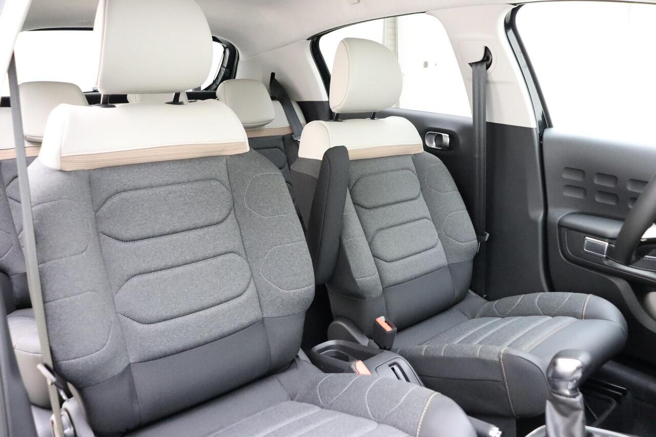 Citroen C3 PureTech 82 Max Citroen C3 1.2 PureTech Feel Edition | Navigatie | Apple Carplay/Android Auto | Climate Control | Cruise Control | Comfort stoelen | Camera | Keyless