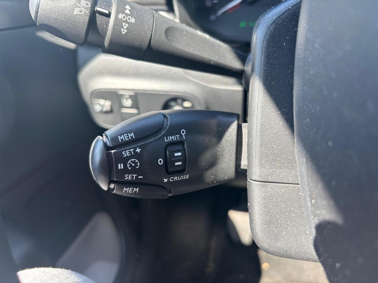 Citroen C3 1.2 PT 82 You | Rijklaar geleverd incl 12 maanden BOVAG garantie! |