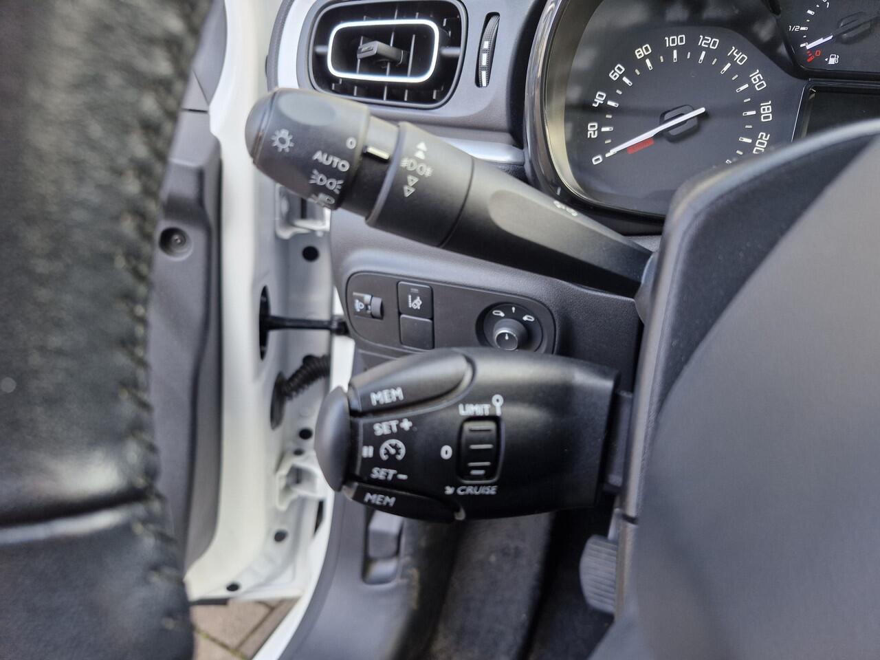 Citroen C3 Shine 1.2 | Trekhaak | Navi |