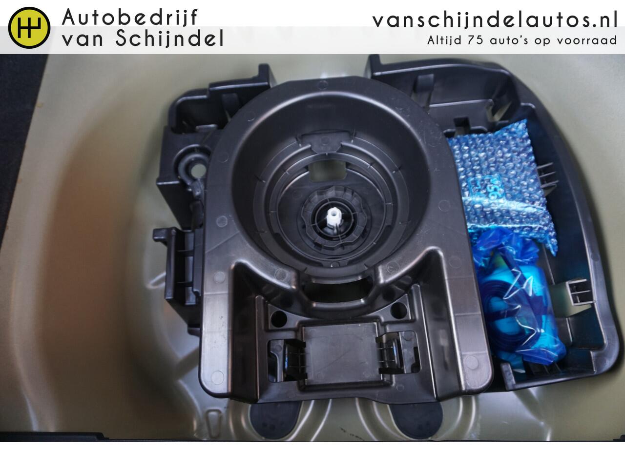 Citroen C3 1.2 PURETECH EAT6 110PK SHINE LUXE KEURIGE NETTE STAAT STOELVERWARMING ANDROID-APPLECARPLAY(NAVI) ECC AIRCO CRUISECONTROL PARKEERSENSOREN BLUETOOTH 4X ALL SEASON BANDEN ENZ...