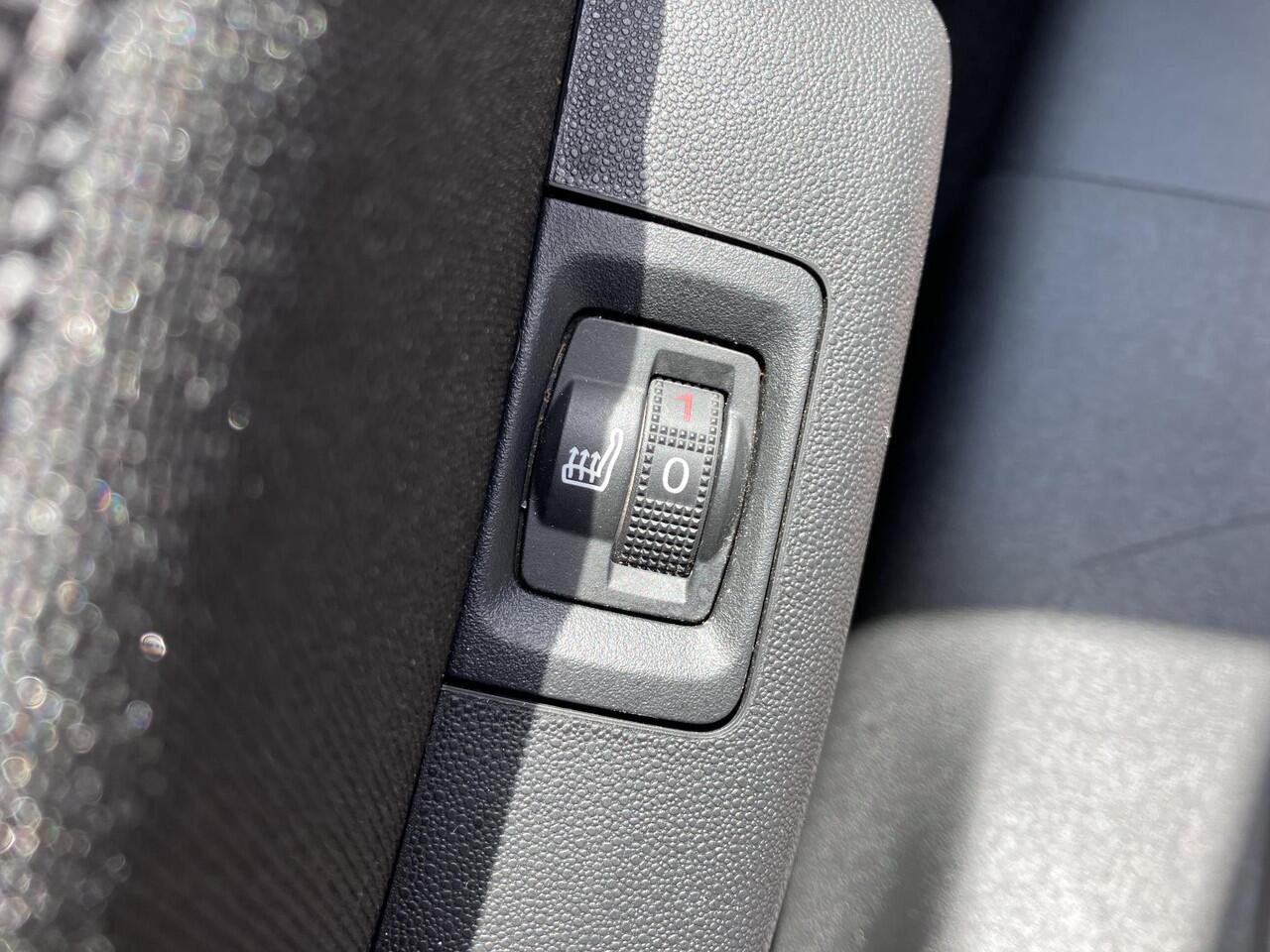 Citroen C3 1.2 PureTech S&S Shine Pano Navi-carplay Pdc