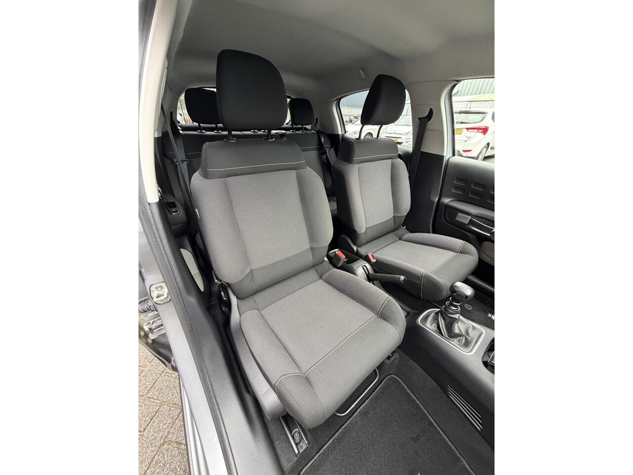 Citroen C3 110pk Shine (Keyless Entry - Camera - Navigatie - Automatische Airco - LED - Apple Carplay)