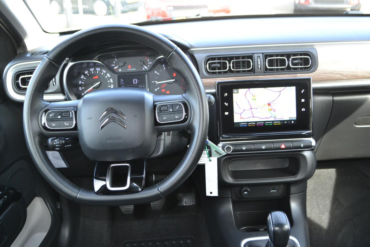 Citroen C3 1.2 PureTech Shine I NAVIGATIE I ACHTERUITRIJCAMERA I L.M. VELGEN I AMBIANCE WOOD I