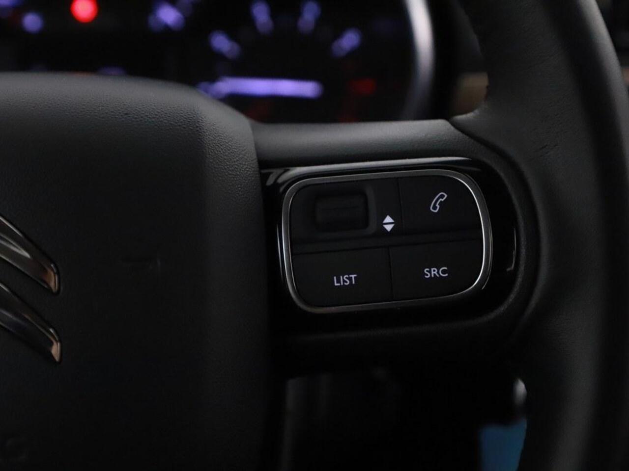 Citroen C3 1.2 PureTech Shine Camera/Nav/H.Leder/Ecc/Led