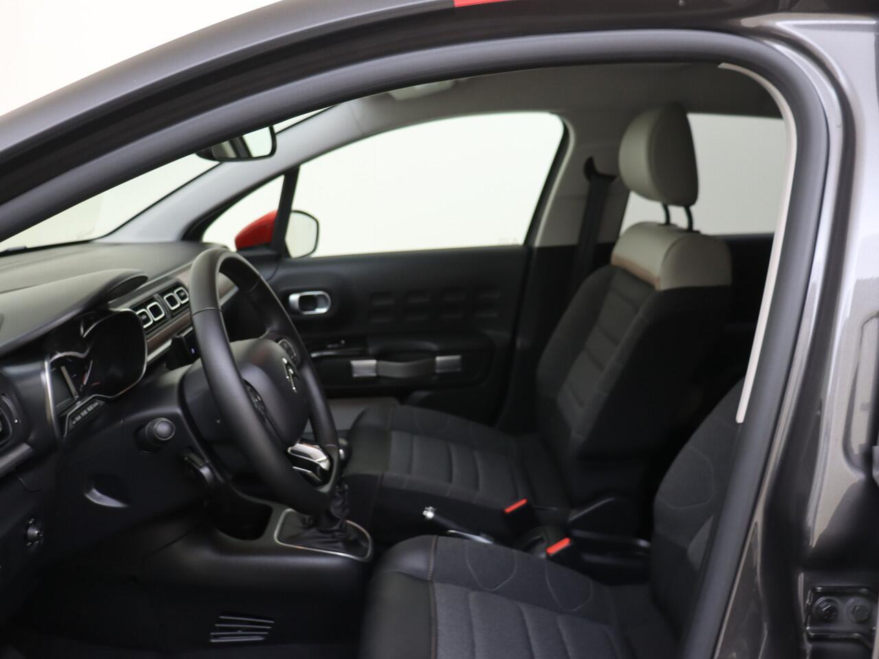 Citroen C3 1.2 PureTech 110pk Shine NAV. | CONNECT CAM | STOELVERW. | | LM.VELGEN