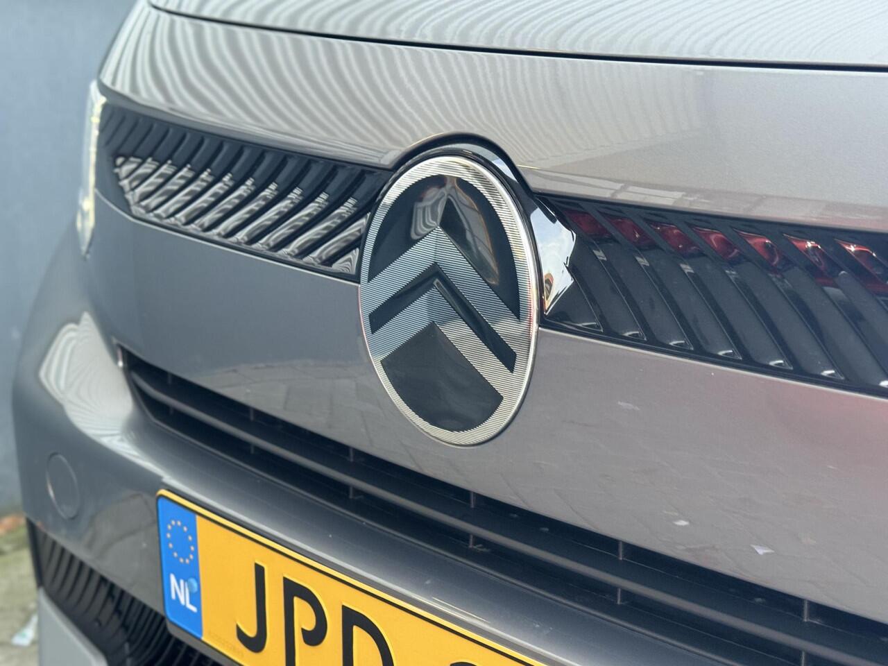 Citroen C3 Business 1.2 Hybrid 110pk e-DCS6 | NAVI | APPLE CARPLAY / ANDROID AUTO | TWO-TONE DAK |