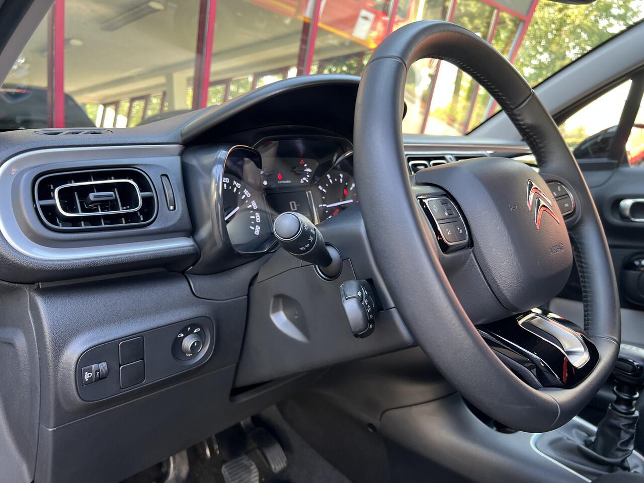 Citroen C3 1.2 PureTech Max | Keyless | Navi | Carplay | Parkeersensoren/camera |