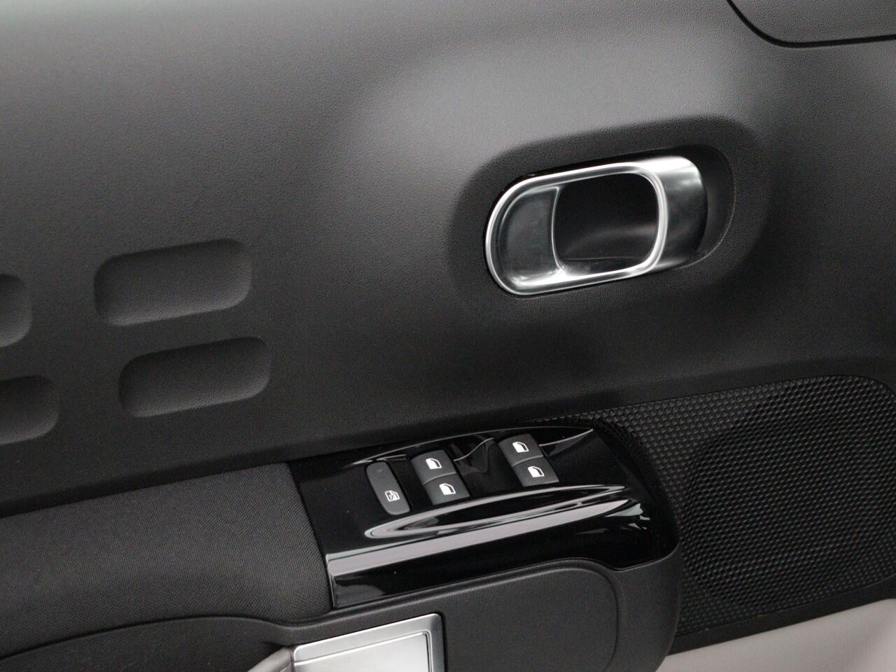 Citroen C3 PureTech 110 PK Shine | Rijklaar | Airco | Parkeercamera | Navigatie