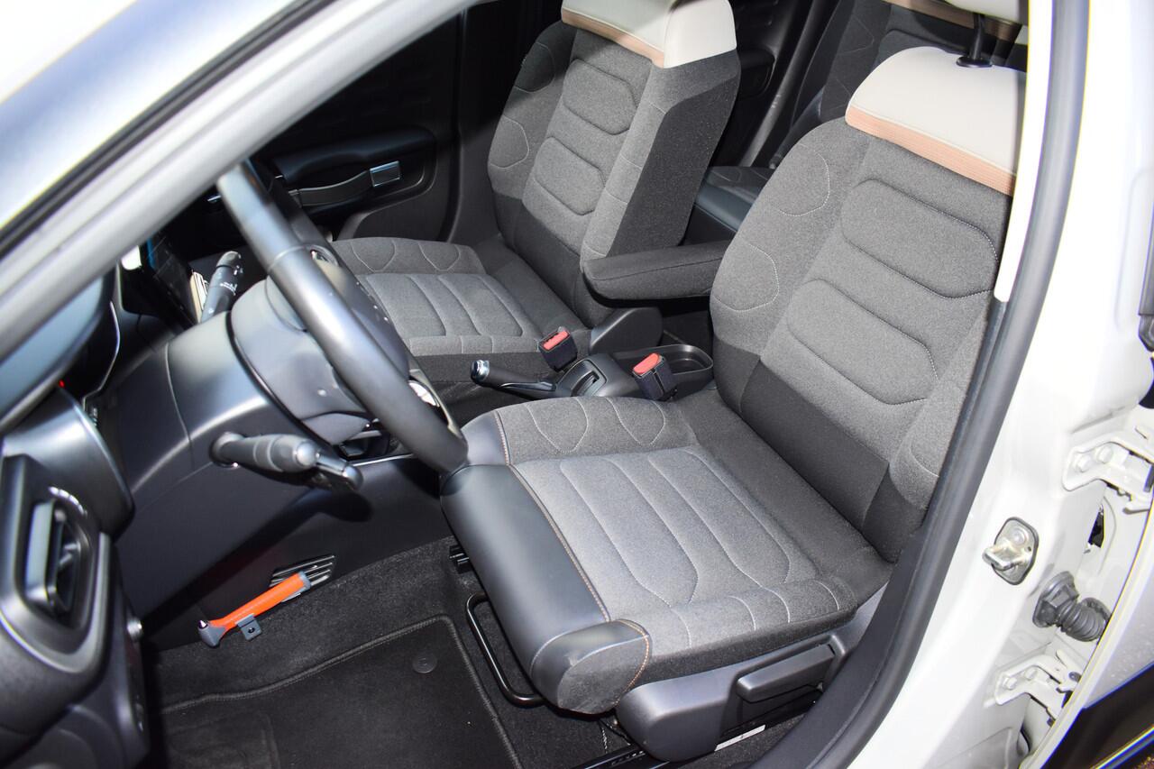 Citroen C3 PureTech 83 Feel Navi | Airco | parkeerhulp | Luxe interieur |