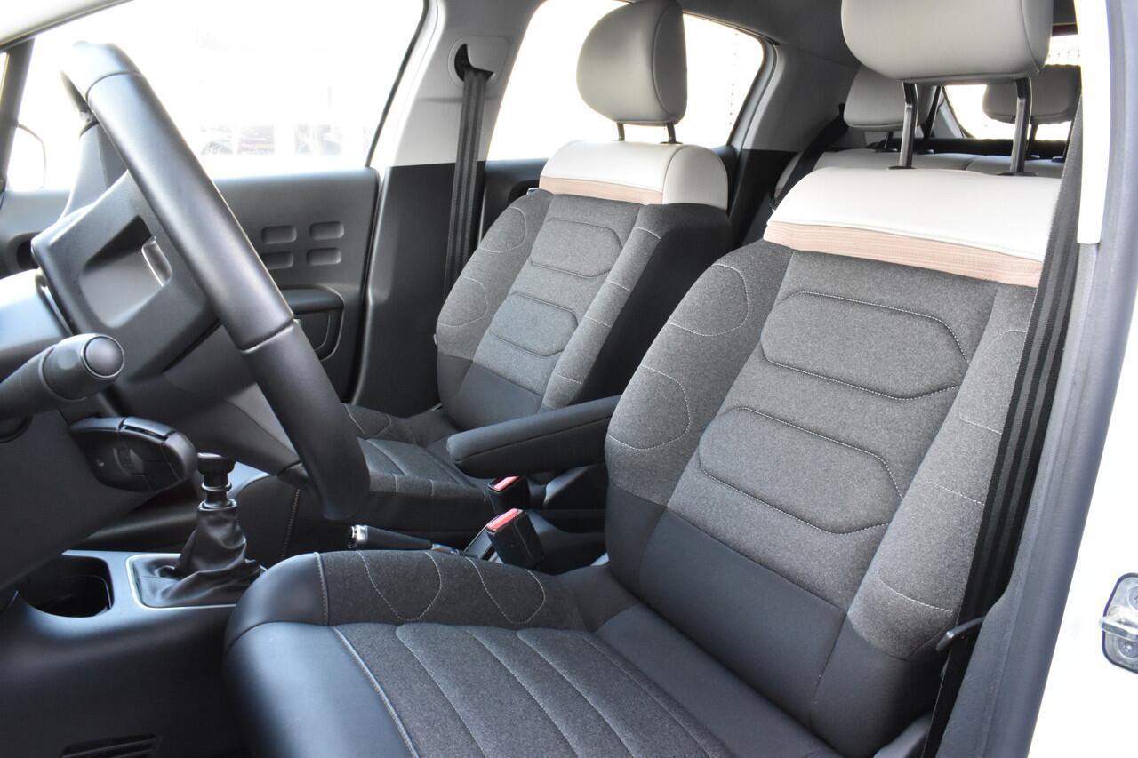 Citroen C3 PureTech 110 Shine Navi | Airco | Camera achter | 17 Inch velgen |