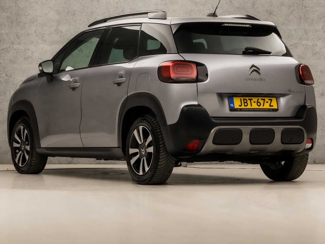 Citroen C3 Aircross 1.2 PureTech Shine Automaat (APPLE CARPLAY, GROOT NAVI, GETINT GLAS, SPORTSTOELEN, CRUISE, PARKEERSENSOREN, LANE ASSIST, NIEUWSTAAT)