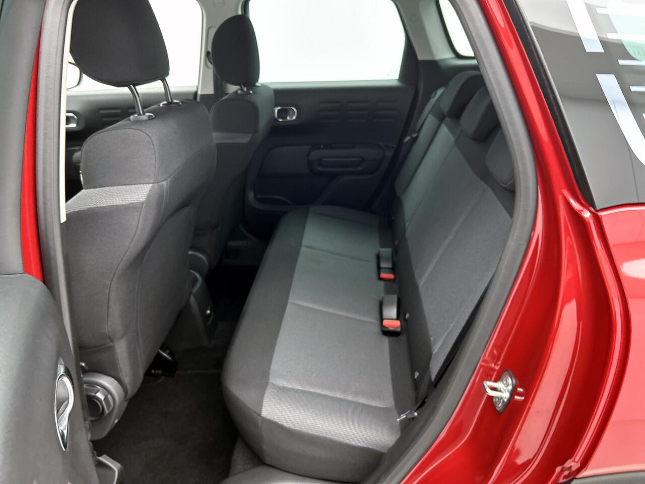 Citroen C3 Aircross PureTech 130 EAT6 Automaat Shine | Rijklaar | Navigatie | 4 Seizoenen banden |