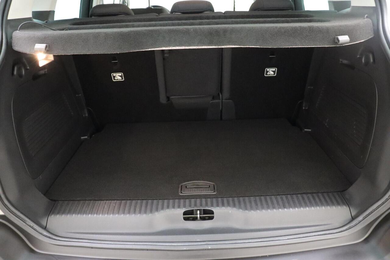 Citroen C3 Aircross 1.2 PureTech S&S Shine 110 Pk | Navigatie | Keyless Start/Stop | Camera Achter | HIFI System