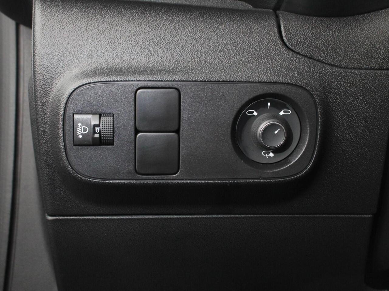 Citroen C3 1.2 PureTech Max Automaat Airco Navigatie d.m.v.Apple carplay / Android Auto Parksensoren Lichtmetalen Velgen