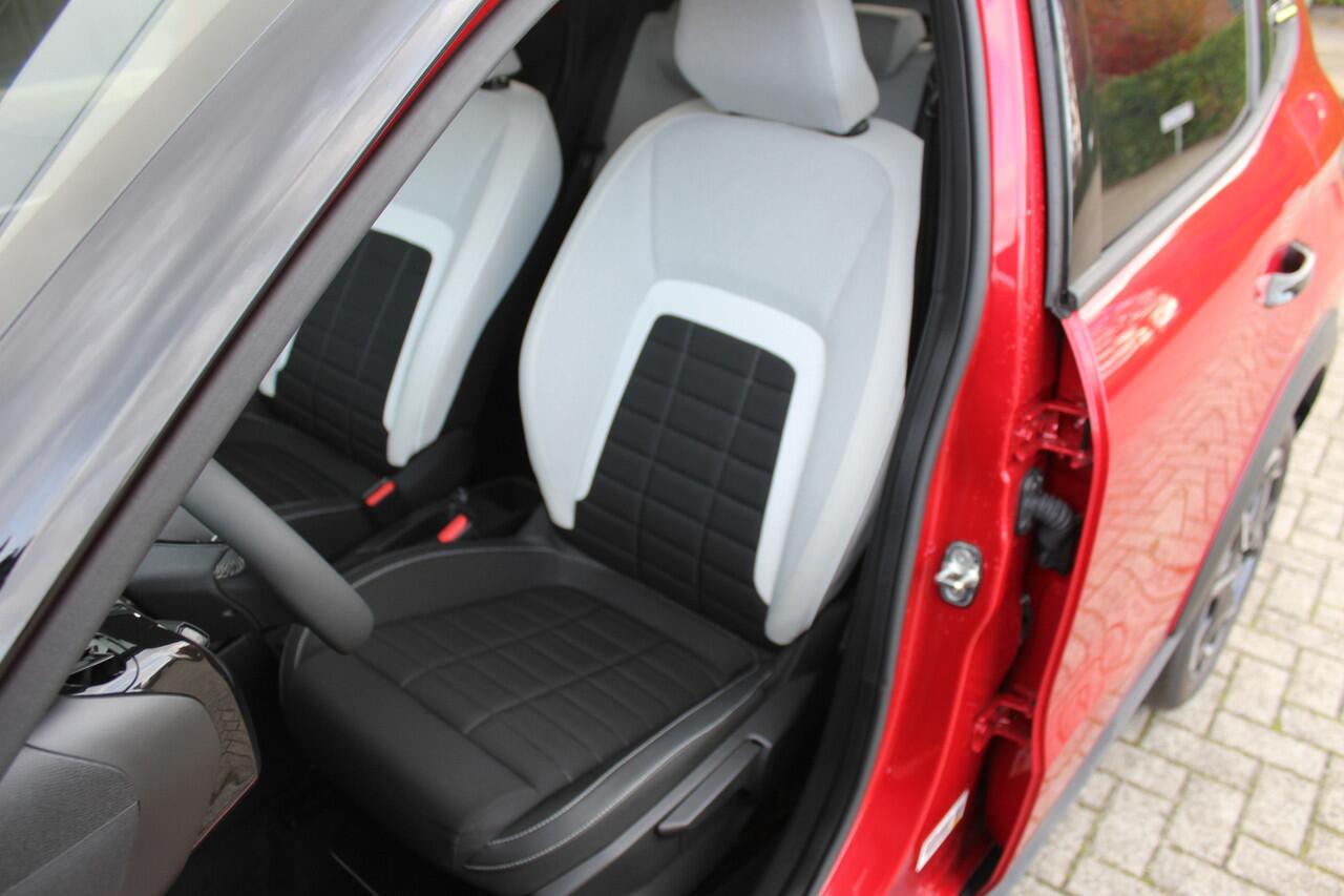 Citroen C3 1.2 Turbo 100pk Max Clima-Cruise-Navi-Carplay-Camera-Sensoren voorzijde