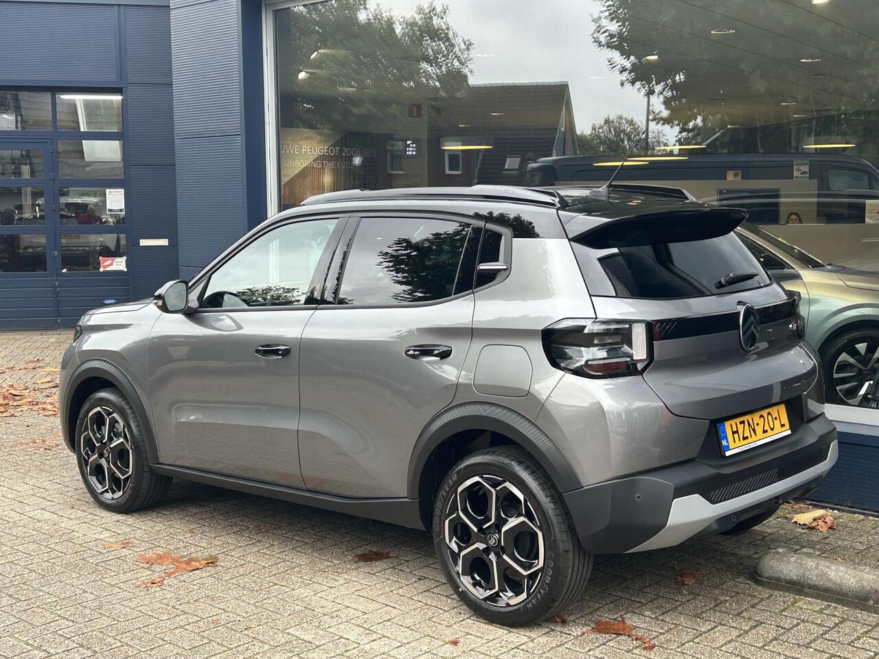 Citroen C3 1.2 Turbo 100pk Max | ¤ 3.000 VOORRAAD VOORDEEL | Nieuwe Auto | Navigatie | Parkeer Camera + Sensoren achterzijde | Lichtmetalen Velgen | Hoge zitpositie | LED Verlichting | Climate control | Cruise control | DAB+ Radio |