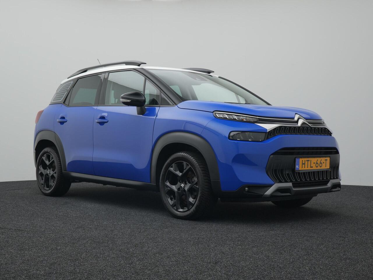 Citroen C3 Aircross 1.2 PureTech Shine Pack | Achteruitrijcamera | 17 inch lichtmetalen velgen | Donker getint glas achter | Keyless entry | UITVERKOOP!!!