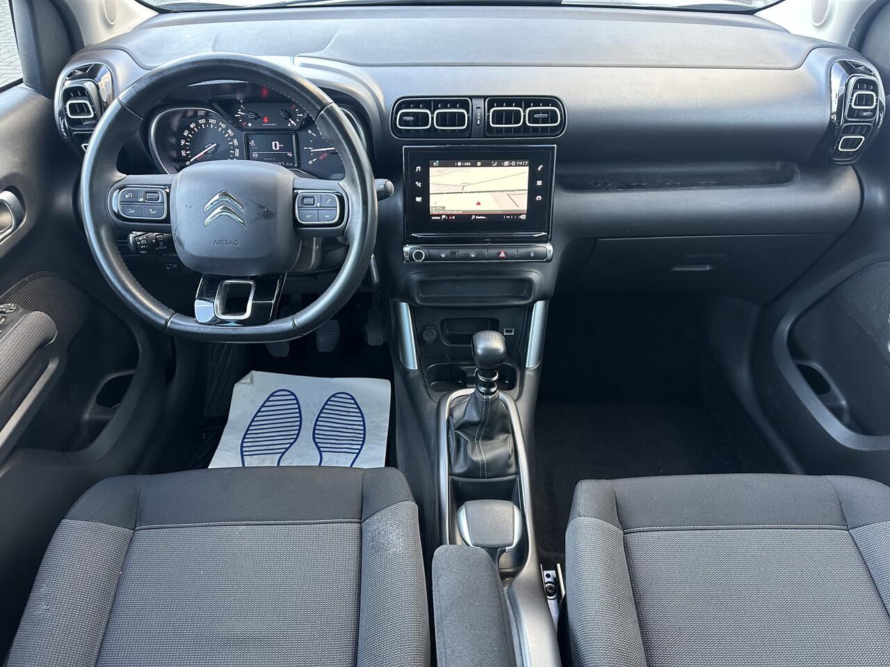 Citroen C3 Aircross 1.2 PureTech S&S Shine | Carplay | PDC | Interesse, Proefrit? Bel of app met: 06-24 28 28 42
