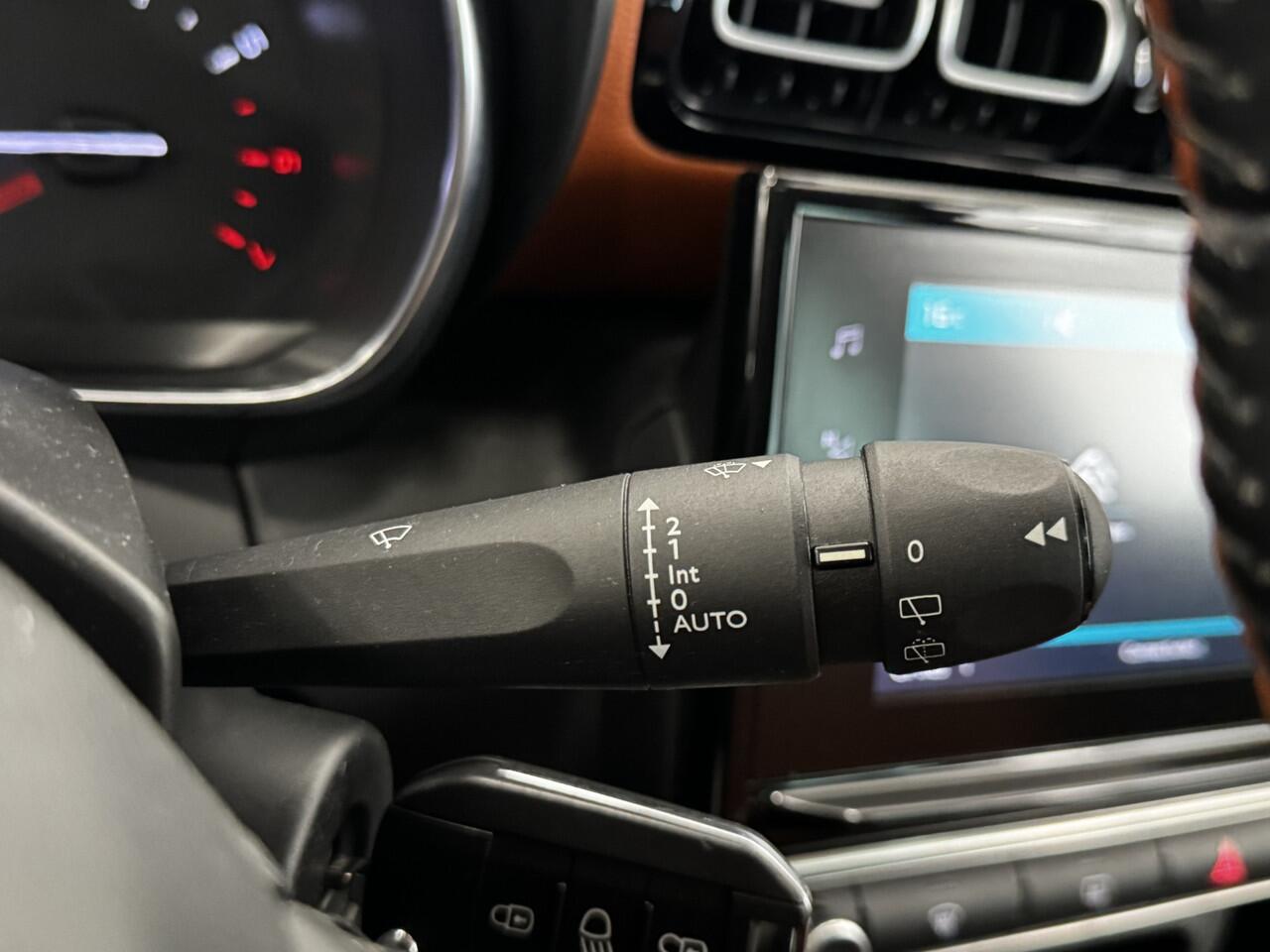 Citroen C3 Aircross 1.2 PureTech S&S Shine | 12 MDN GARANTIE | PANO | NAVI |