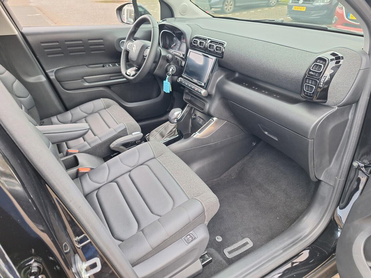 Citroen C3 Aircross Origin 1.2 PureTech Shine stoelverwarming/navigatie/pdc/enz....