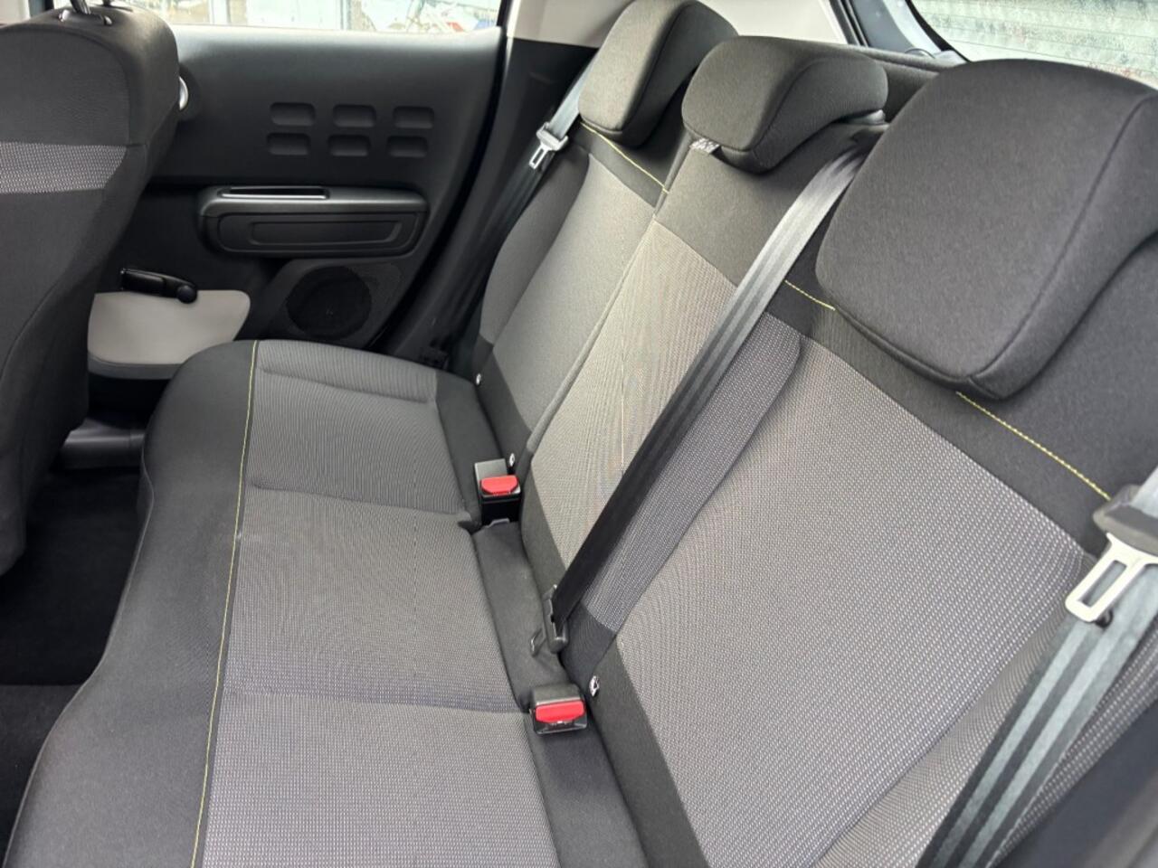 Citroen C3 1.2 PT FEEL CONNECT AIRCO NAVI PDC CRUISE.