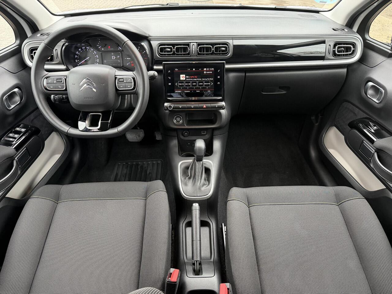 Citroen C3 ELLE 110PK Automaat / All Season Banden / Navigatie via Apple Carplay & Android Auto / Camera / Keyless / Cruise / Clima / DAB / Parkeersensor /