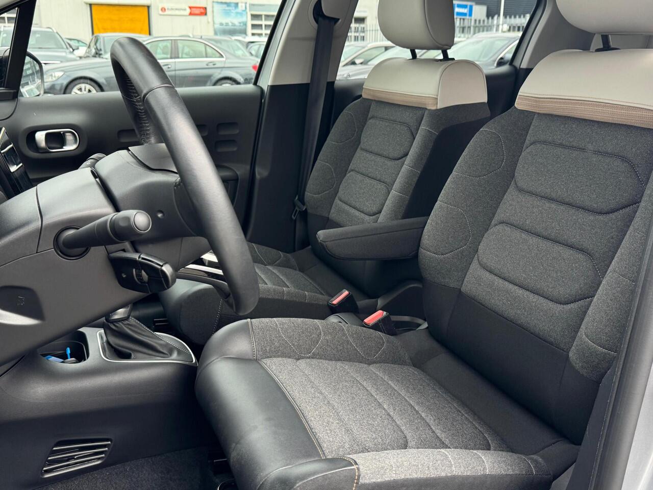 Citroen C3 1.2 PureTech C-Series NAVI | 1/2 LEDER | AUTOMAAT