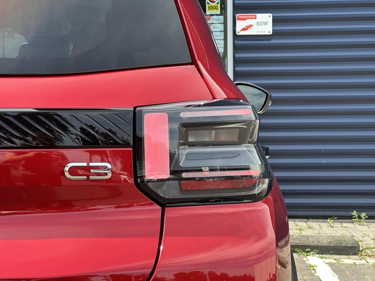 Citroen C3 1.2 Turbo 100pk Max | Comfort Stoelen | Apple Carplay/Android Auto | Parkeercamera/-sensoren | Full LED | DAB | Cruise Control | Climate Control | Draadloze telefoonlader |