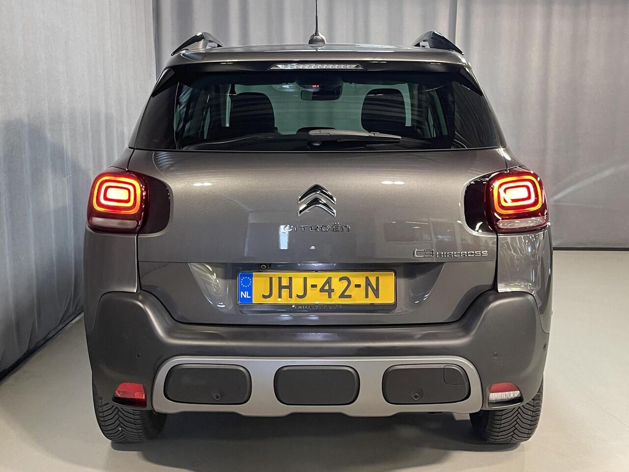 Citroen C3 Aircross 1.2 PureTech Shine 16"/Camera/Keyless/Head-up/Dodehoek/Grip Control/Navigatie/Apple Carplay & Android Auto/Climate/Cruise/PDC v+a