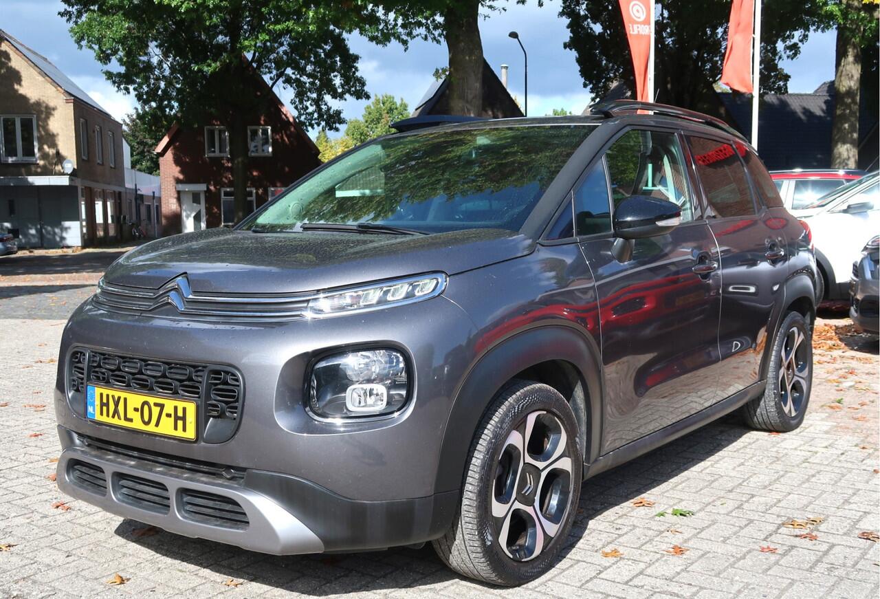 Citroen C3 Aircross 110 Pk benzine * Hoge Zit * HXL-07-H * Navigatie * Climate & Cruise Control * Open Schuifdak * L.M. Velgen * Ook Apple Carplay / Android Auto * Vingerhoets; Vierde Generatie Eersteklas Service !