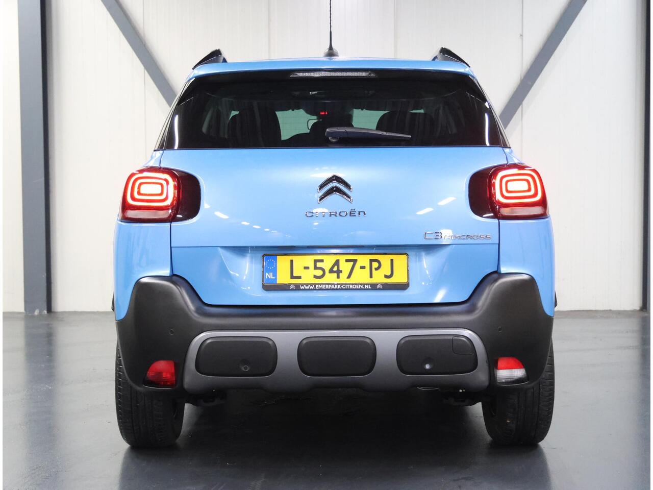 Citroen C3 Aircross 1.2 110PK Shine | 1ste eigenaar | AppleCarplay/AndroidAuto | Cruise Control | Climate Control | Navigatie | 16"LMV | Isofix | Privacy Glass | Parkeersensoren |