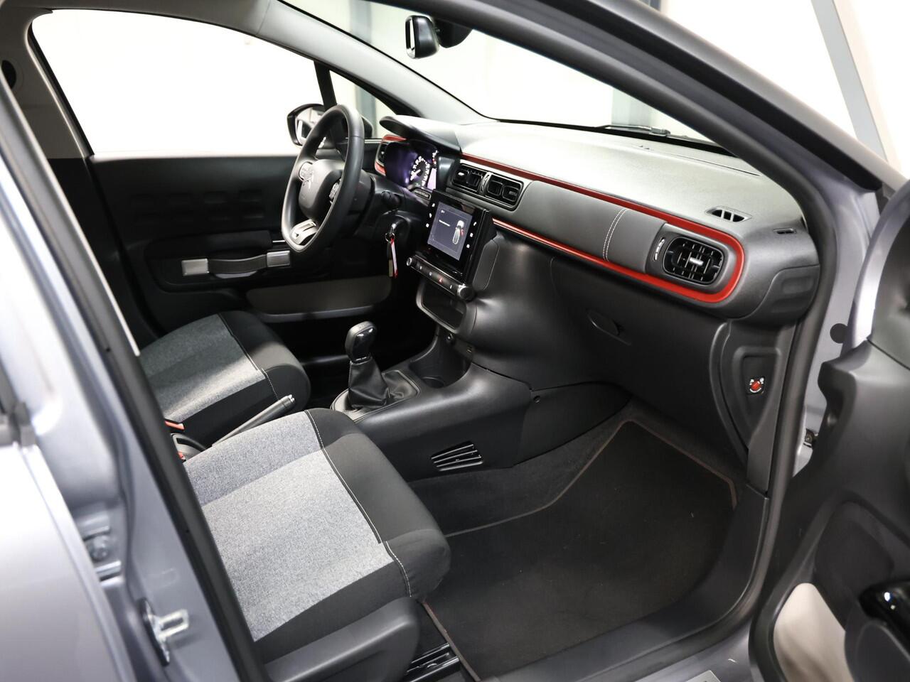 Citroen C3 1.2 85PK C-Series | Uniek! | AppleCarplay/AndroidAuto | Led Koplampen | Cruise Control | Privacy Glass | Navigatie | 17"LMV | Isofix | Trekhaak | Privacy Glass | Parkeersensoren |