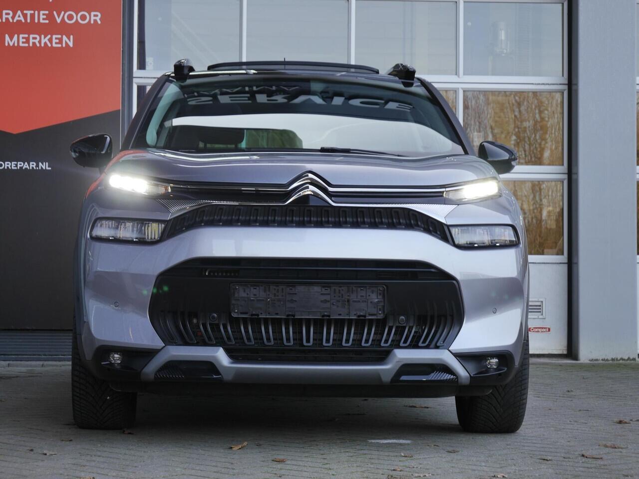 Citroen C3 Aircross 1.2 PureTech Shine Pack | Panoramadak | | Camera | Climate control | Navigatie | 17 inch lichtmetalen velgen | Keyless entry en start