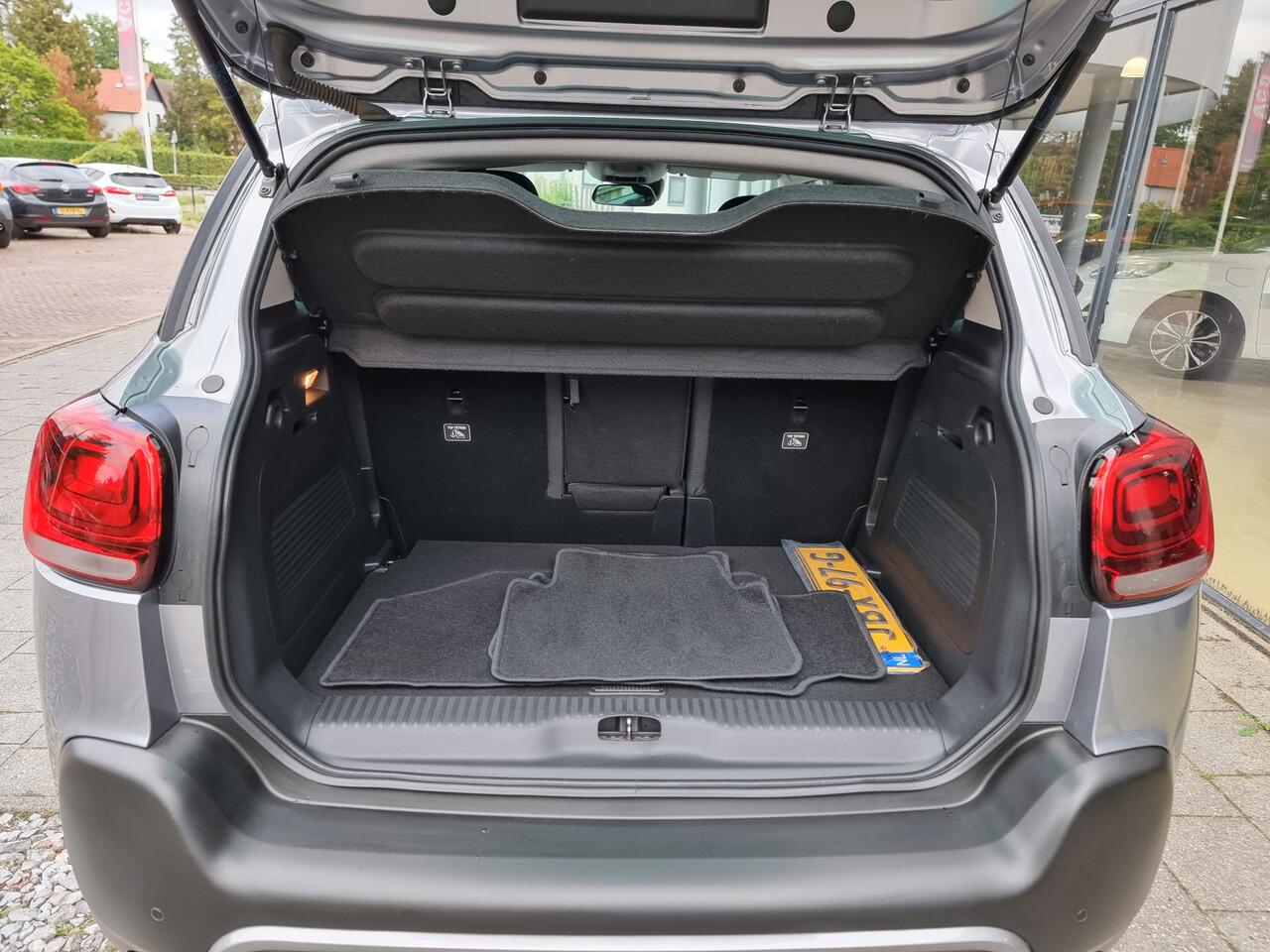 Citroen C3 Aircross Shine 1.2 S&S Shine Automaat | Dealeronderhouden | 28dkm | Smetteloze staat!