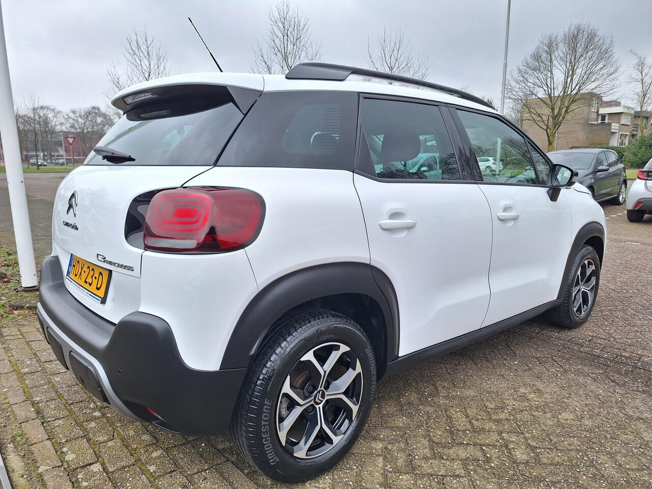 Citroen C3 Aircross 1.2 PureTech Shine 15X OP VOORRAAD