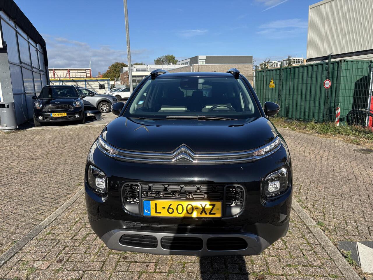 Citroen C3 Aircross 1.2 PureTech Shine / ALL-IN RIJKLAARPRIJS /Navi/Camera/Apple Car Play/Trekhaak/17"Velgen