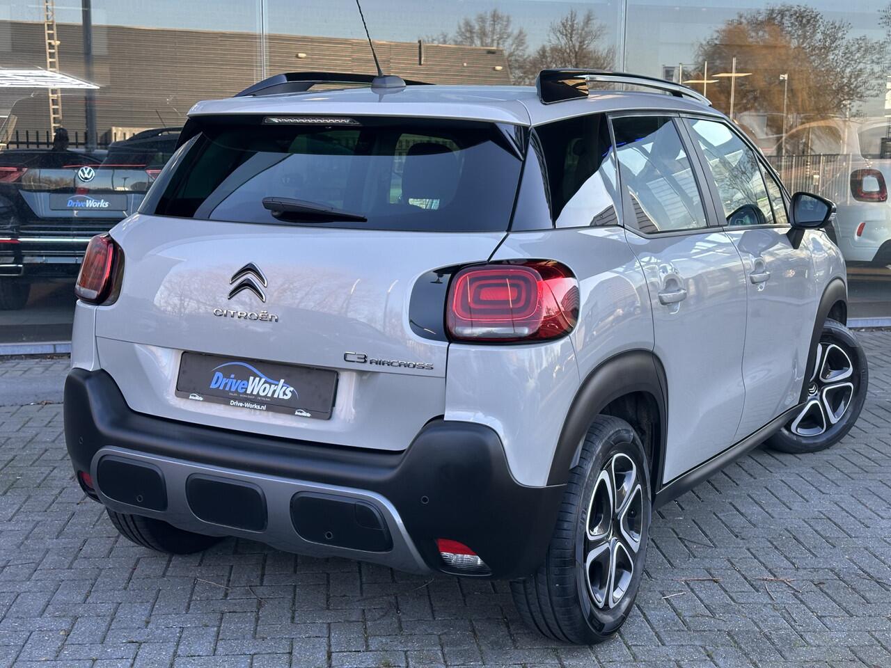 Citroen C3 Aircross 1.2 PureTech S&S Shine | Carplay | PDC | Interesse, Proefrit? Bel of app met: 06-24 28 28 42