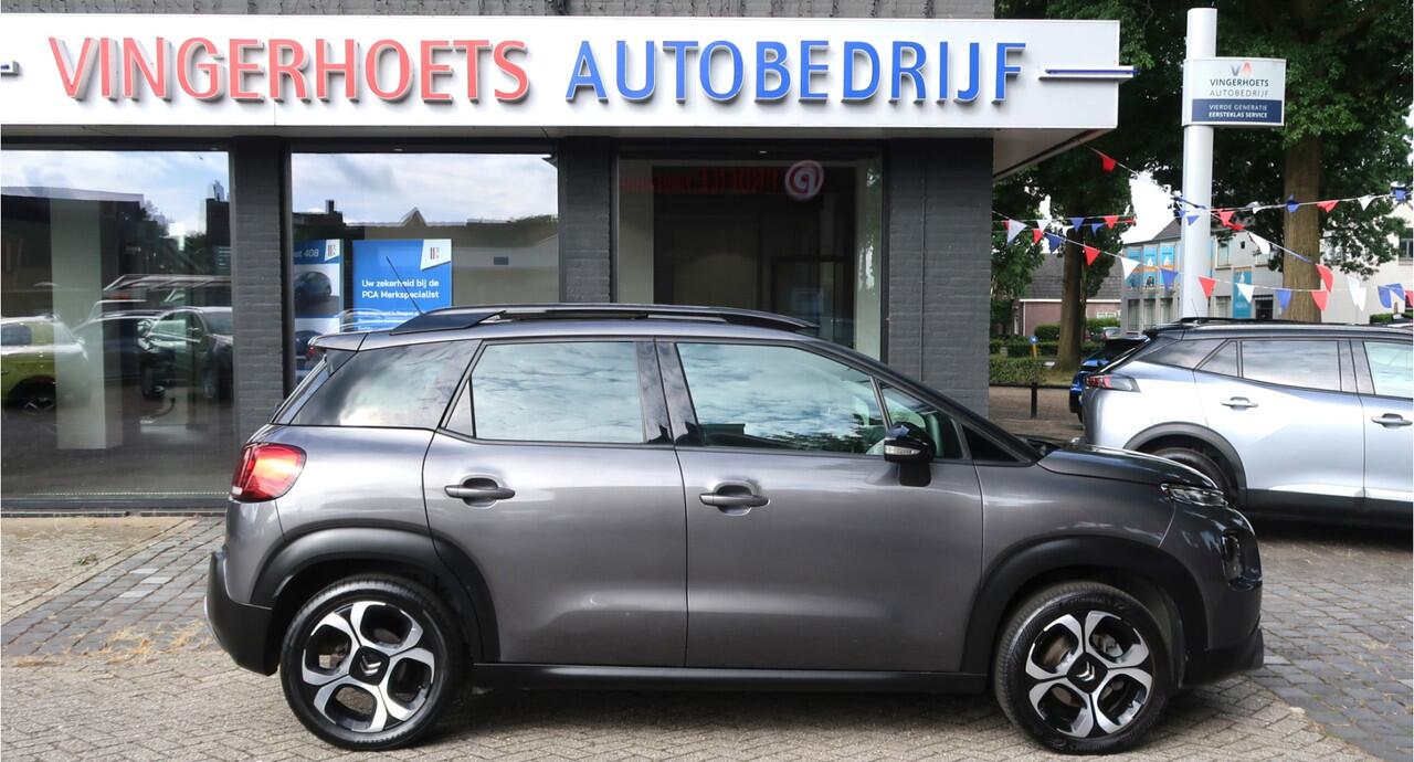 Citroen C3 Aircross 110 Pk benzine * Hoge Zit * HXL-07-H * Navigatie * Climate & Cruise Control * Open Schuifdak * L.M. Velgen * Ook Apple Carplay / Android Auto * Vingerhoets; Vierde Generatie Eersteklas Service !