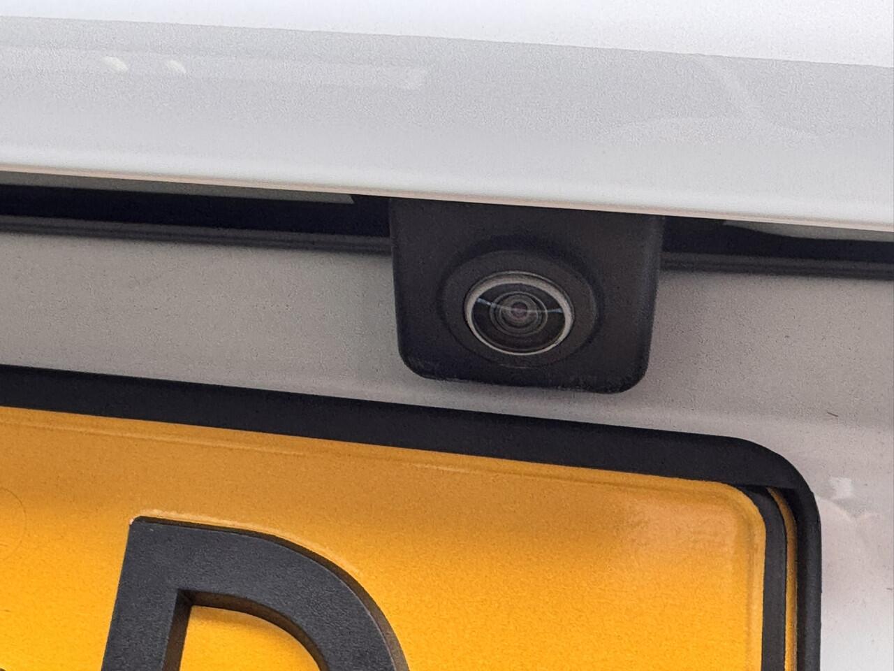 Citroen C3 1.2 PureTech Shine | Stoelverwarming | Armsteun | Camera | MEER FOTO'S VOLGEN! Apple/Android CarPlay