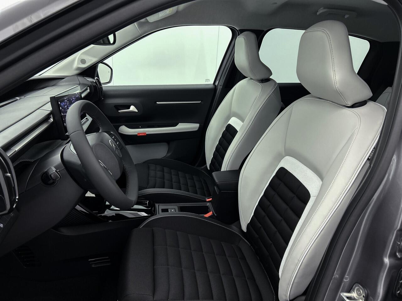 Citroen C3 Aircross Hybrid 145pk Automaat Max | Two Tone | Navigatie | Camera |