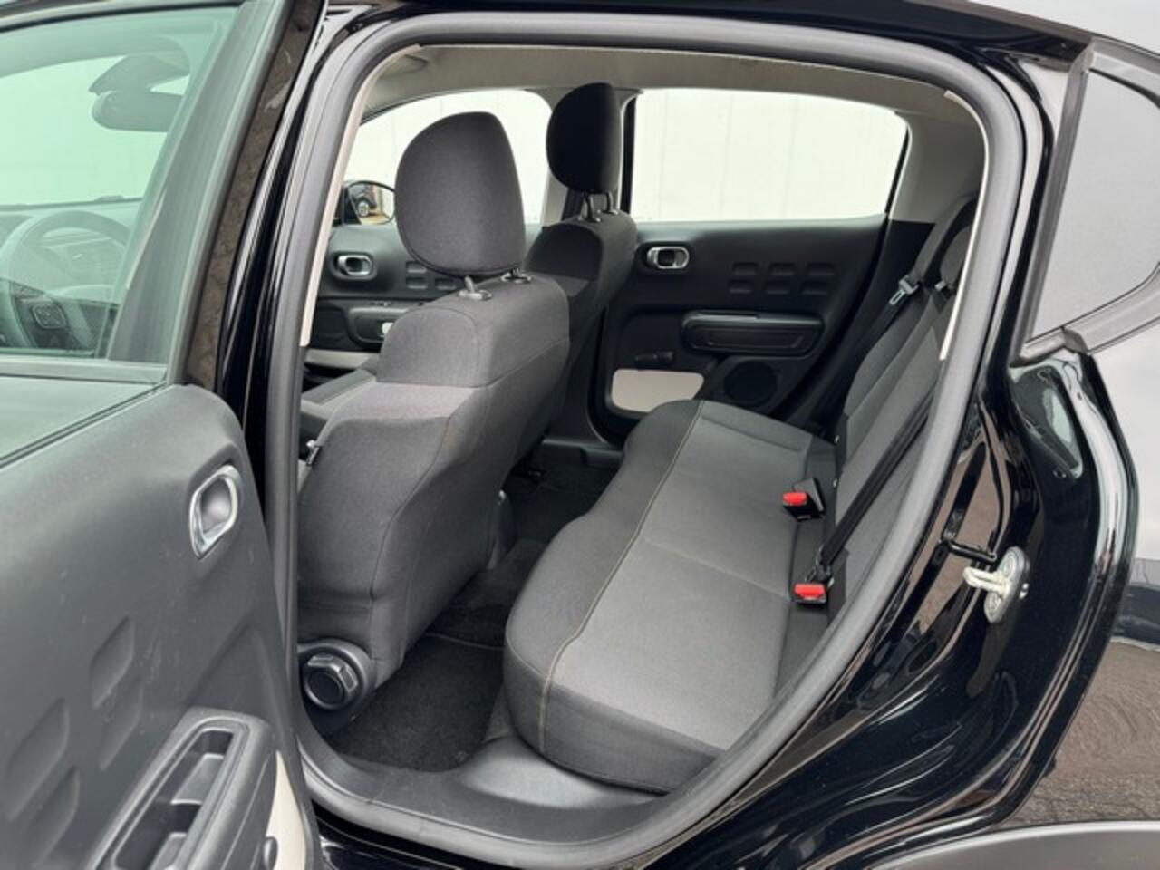 Citroen C3 1.2 PureTech Feel Edition met Navigatie, Cruise Controle, Lane Assist, All Season Banden